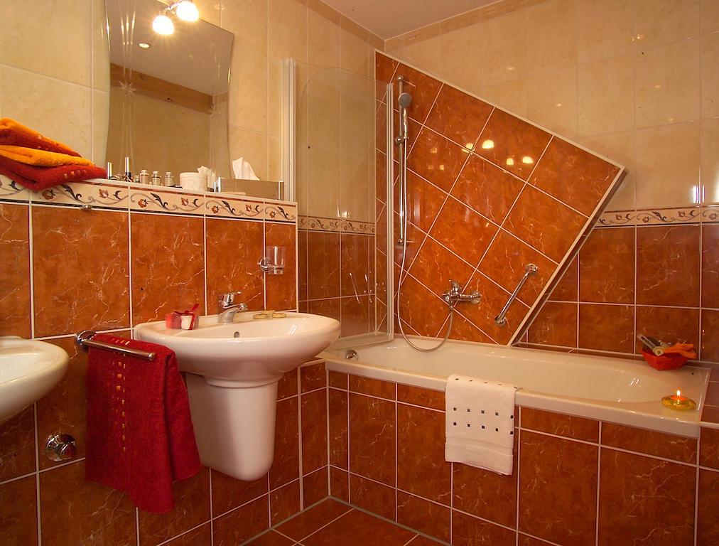 Cleo'S Hotel Кальштадт Номер фото